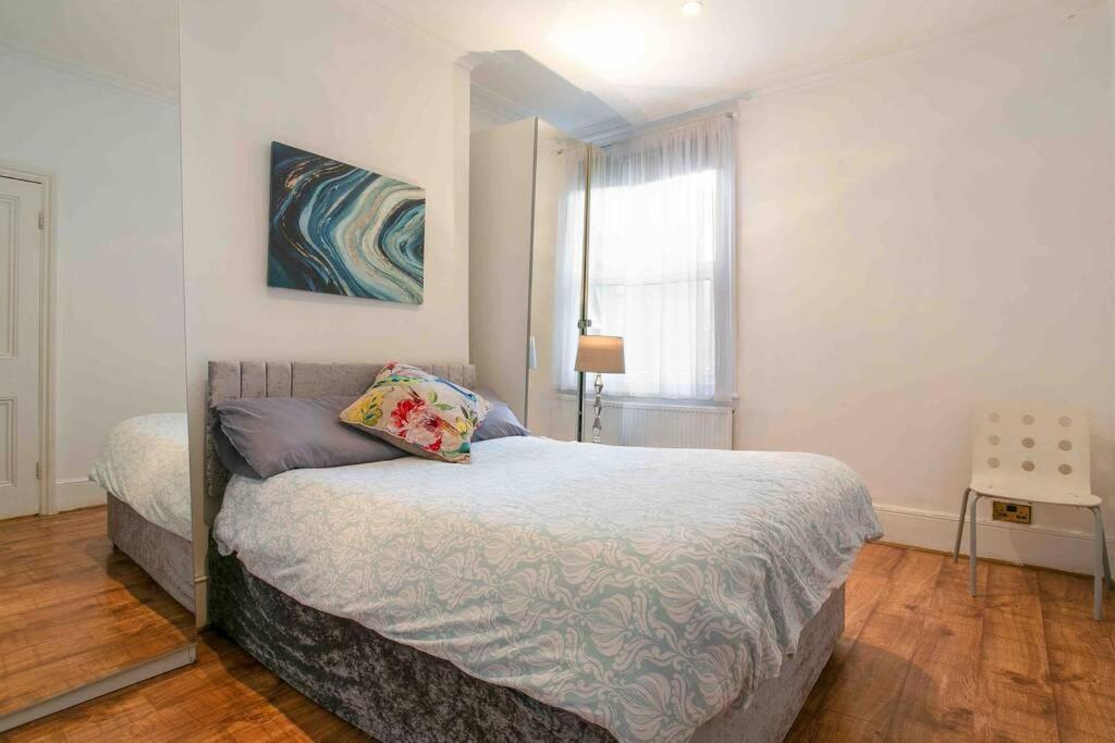Large 3 Bedroom Modern Apartment Close To Central London فينتشلي المظهر الخارجي الصورة